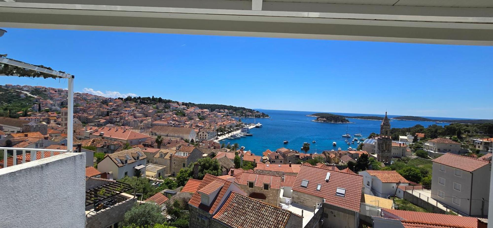 Apartments Bocin Rosso Hvar Town Room photo