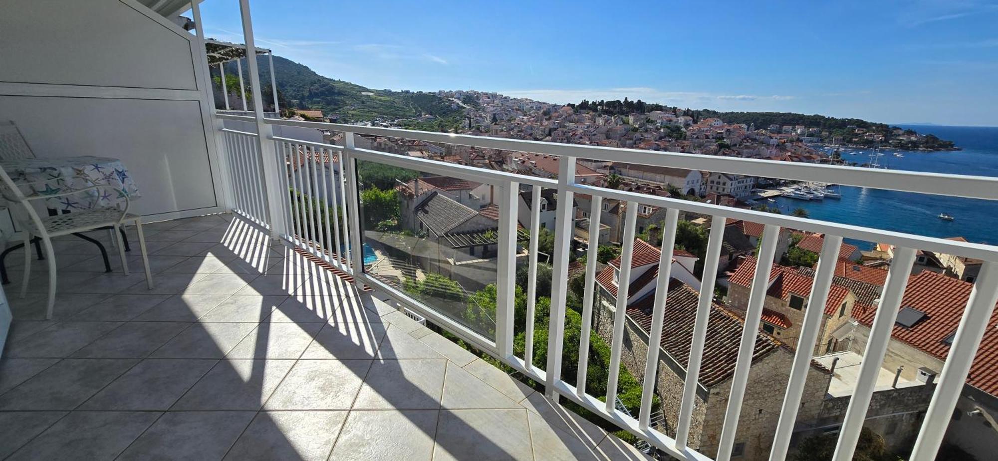 Apartments Bocin Rosso Hvar Town Exterior photo